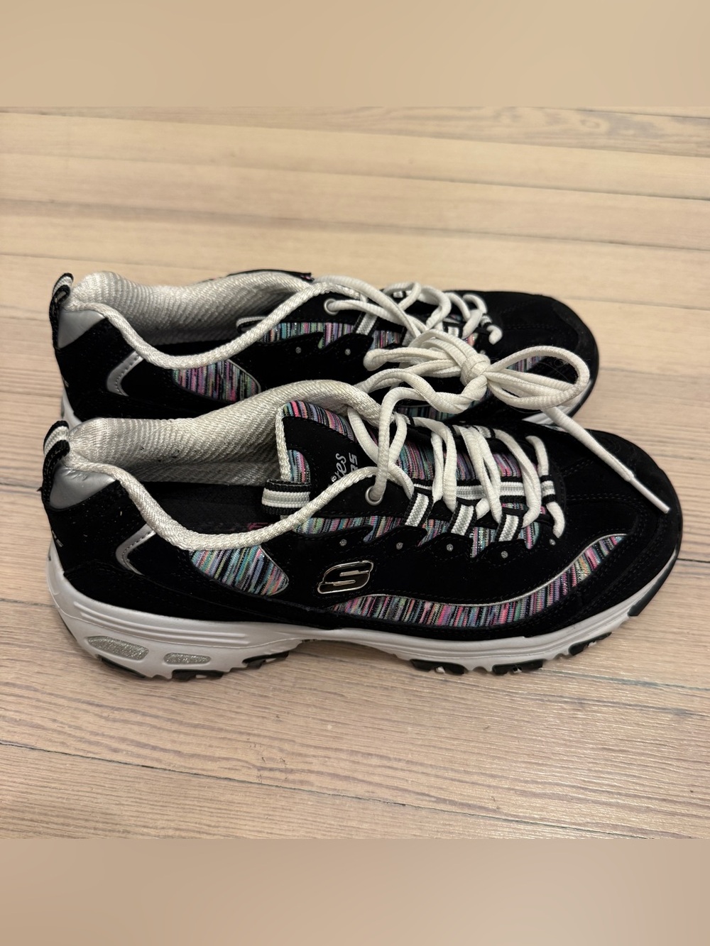 SKECHERS Women’s D’Lites Black Multicolor Striped Chunky Sneakers Size 8.5